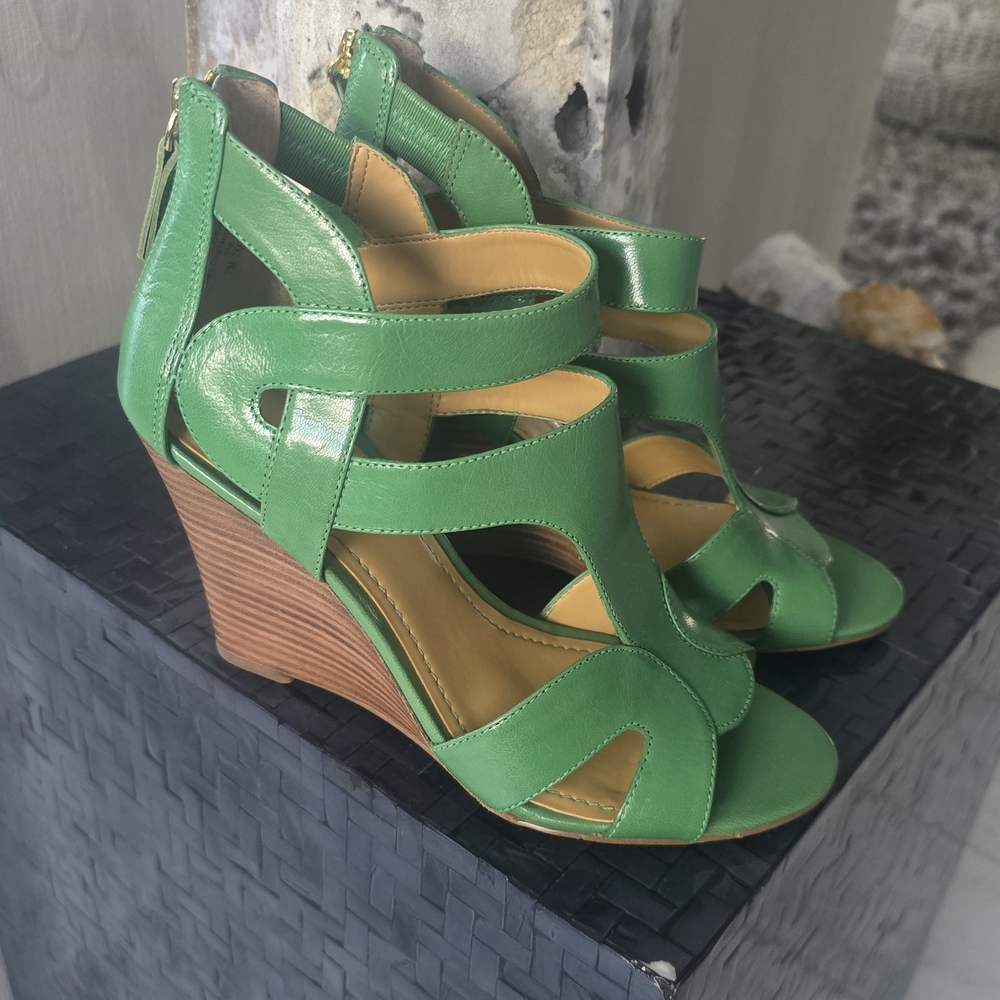 Nine West Vibrant Green Wedge Sandals